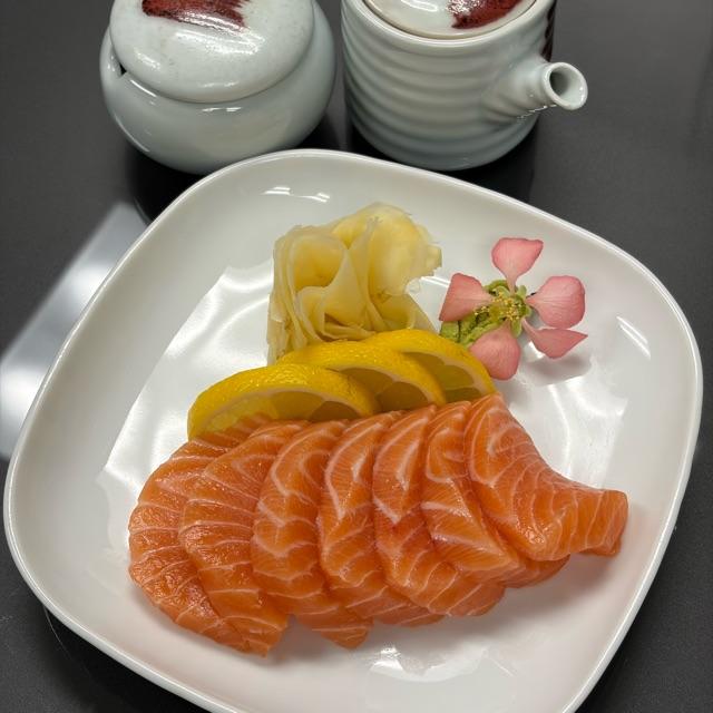 Sashimi Salad